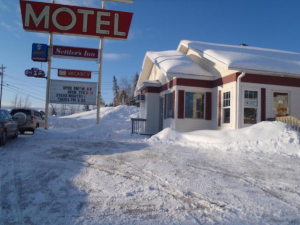 Settler'S Inn & Motel Plaster Rock ภายนอก รูปภาพ