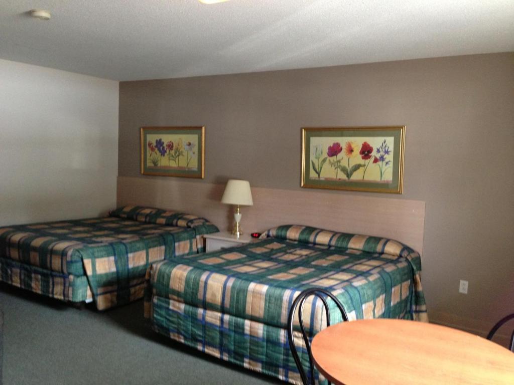 Settler'S Inn & Motel Plaster Rock ภายนอก รูปภาพ